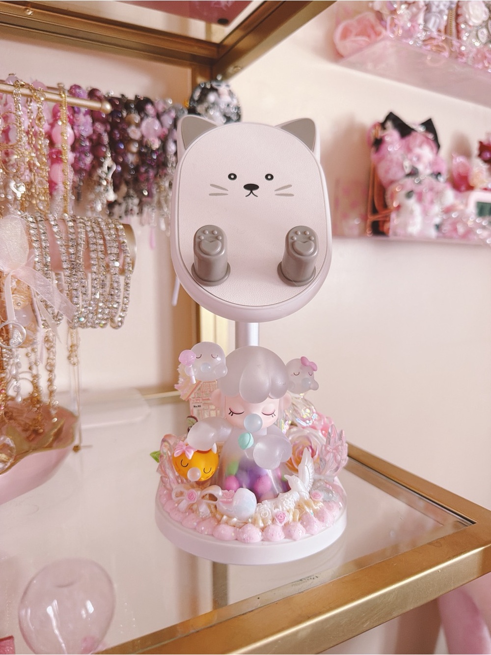 Custom Nanci Phone Stand